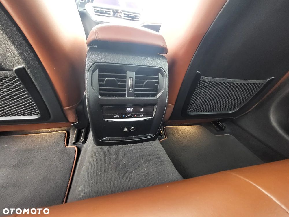 BMW Seria 3 318d Sport Line - 35