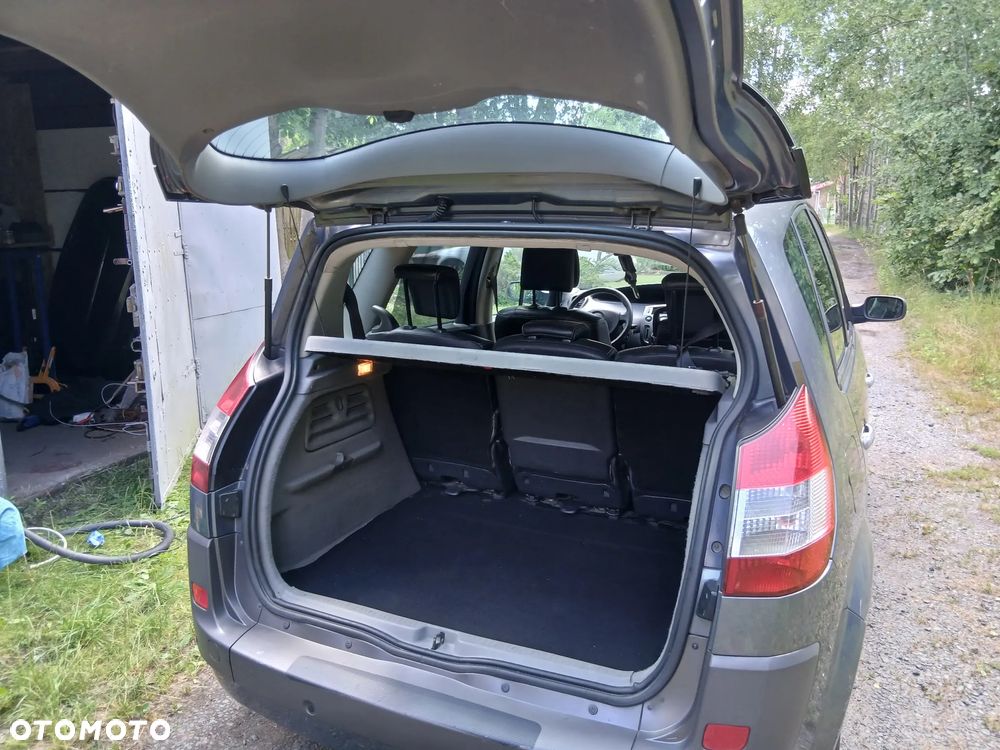 Renault Scenic 1.6 16V Confort Authentique - 4