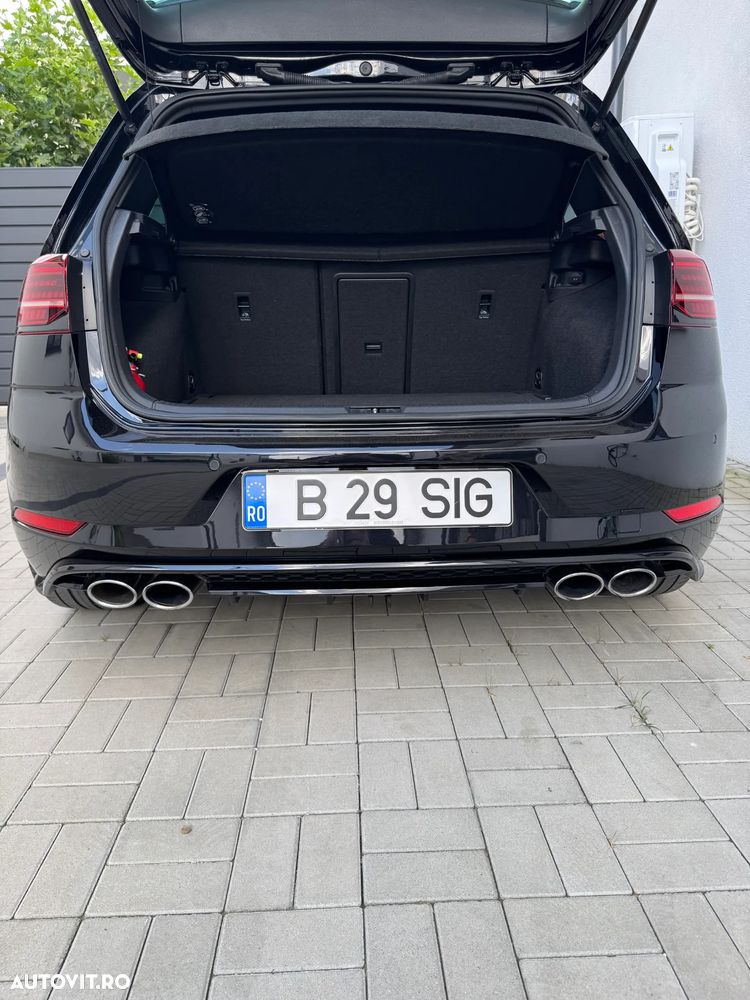 Volkswagen Golf - 13