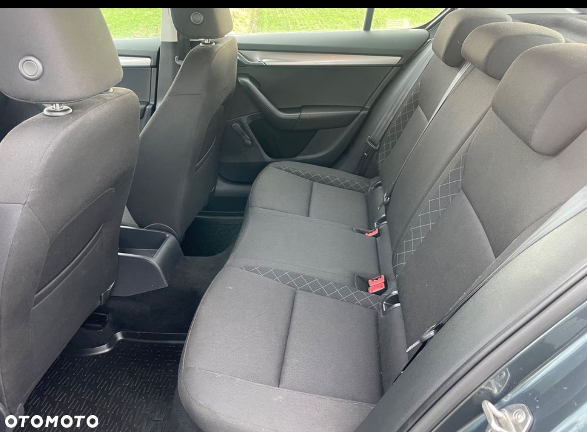 Skoda Octavia 1.6 TDI Active - 9