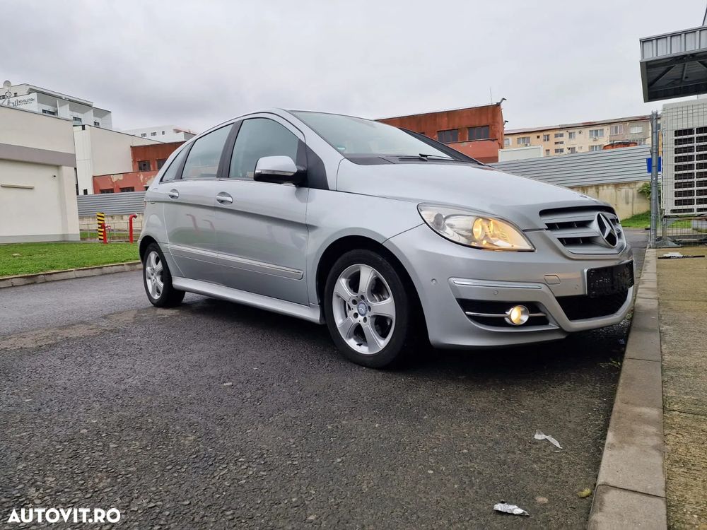Mercedes-Benz B 200 CDI Autotronic - 29