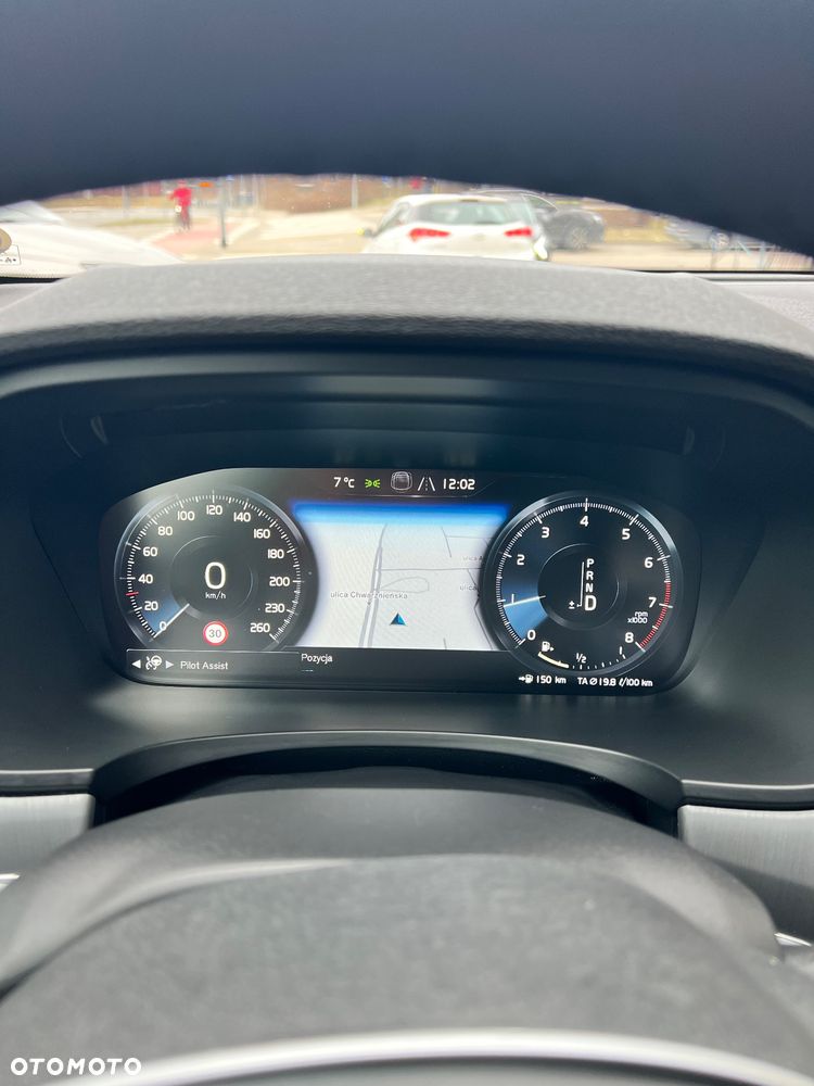 Volvo V90 T4 Geartronic Momentum Pro - 21