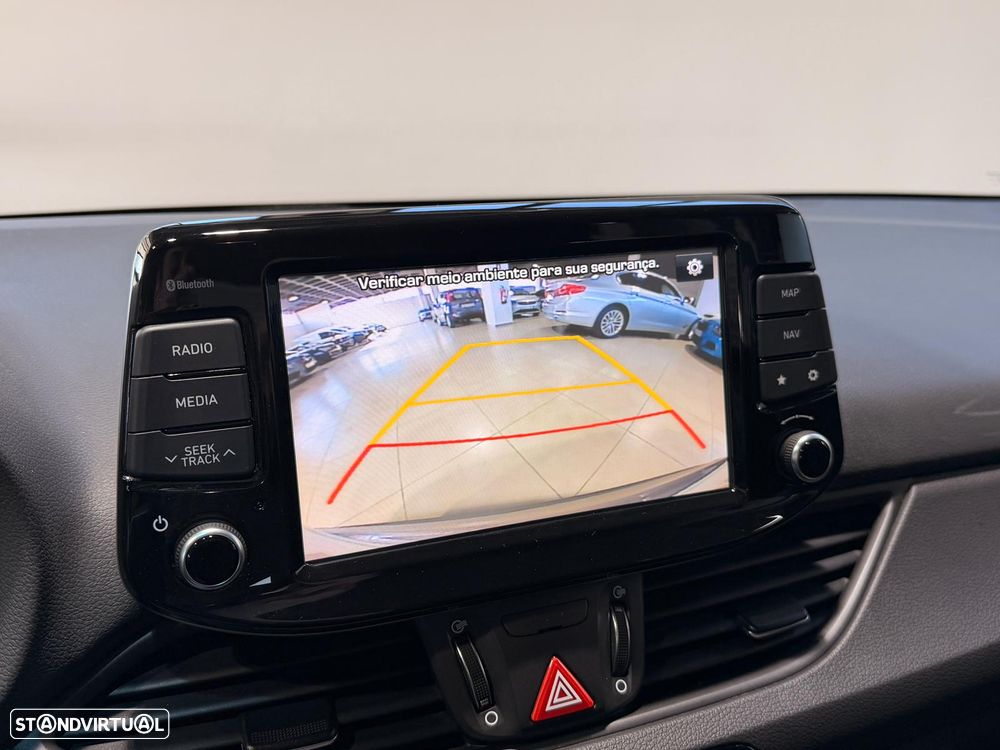 Hyundai i30 1.6 CRDI Comfort+Navi - 29