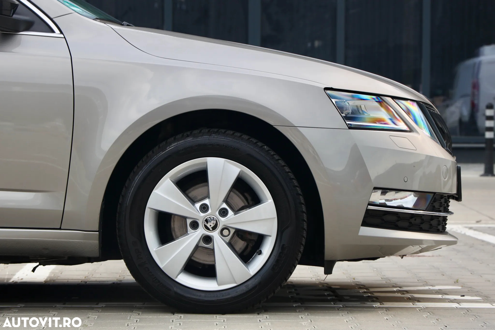 Skoda Octavia Combi Diesel 1.6 TDI DSG Style - 34