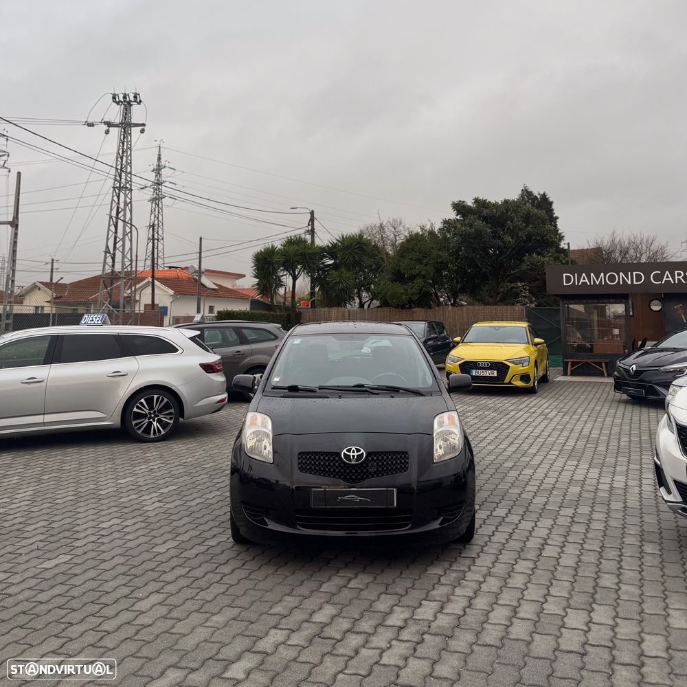 Toyota Yaris 1.0 VVT-i AC Manual - 2