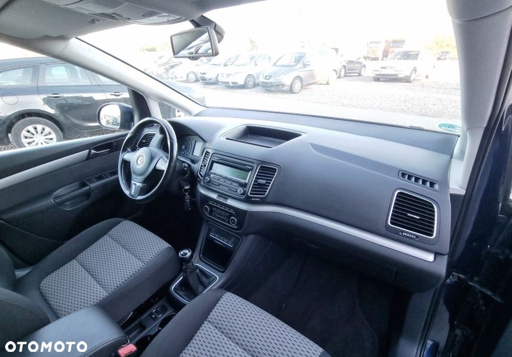 Volkswagen Sharan - 9