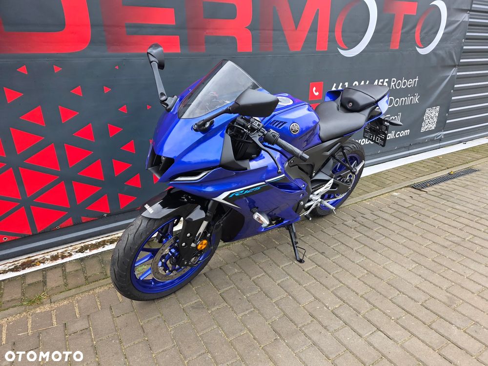 Yamaha YZF - 33