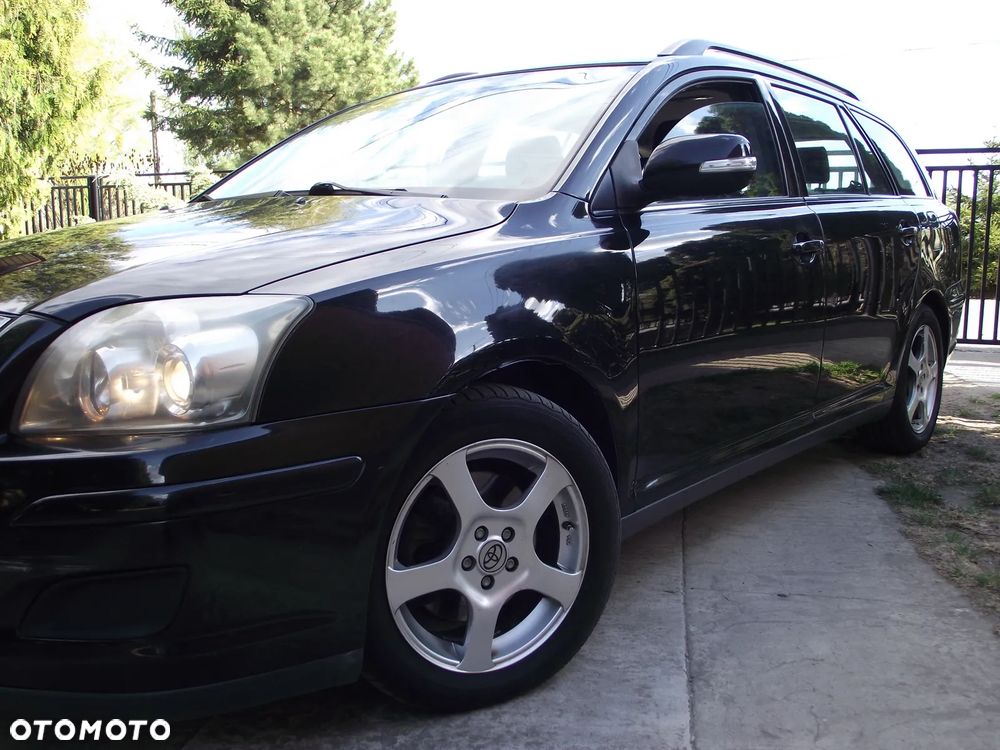 Toyota Avensis 2.0 D-4D Edition - 5