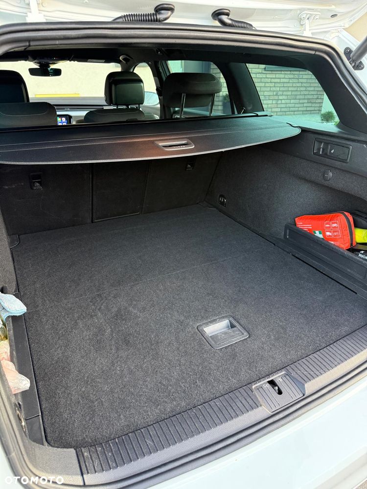 Volkswagen Passat 2.0 TDI SCR DSG 4Motion Business - 14