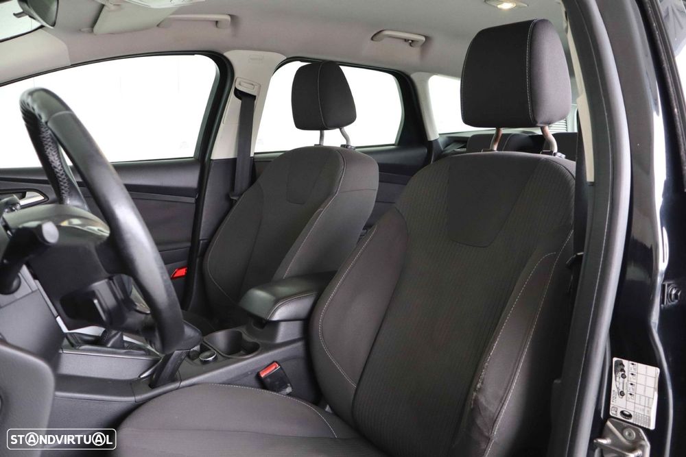 Ford Focus SW 1.6 TDCi Trend - 29