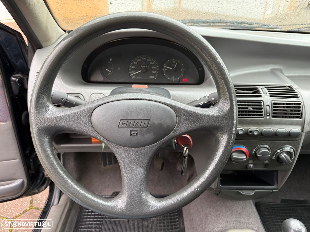 Fiat Punto 1.1i - 12