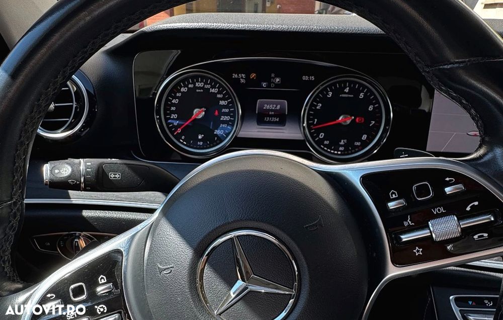 Mercedes-Benz E 200 4MATIC Aut. - 9