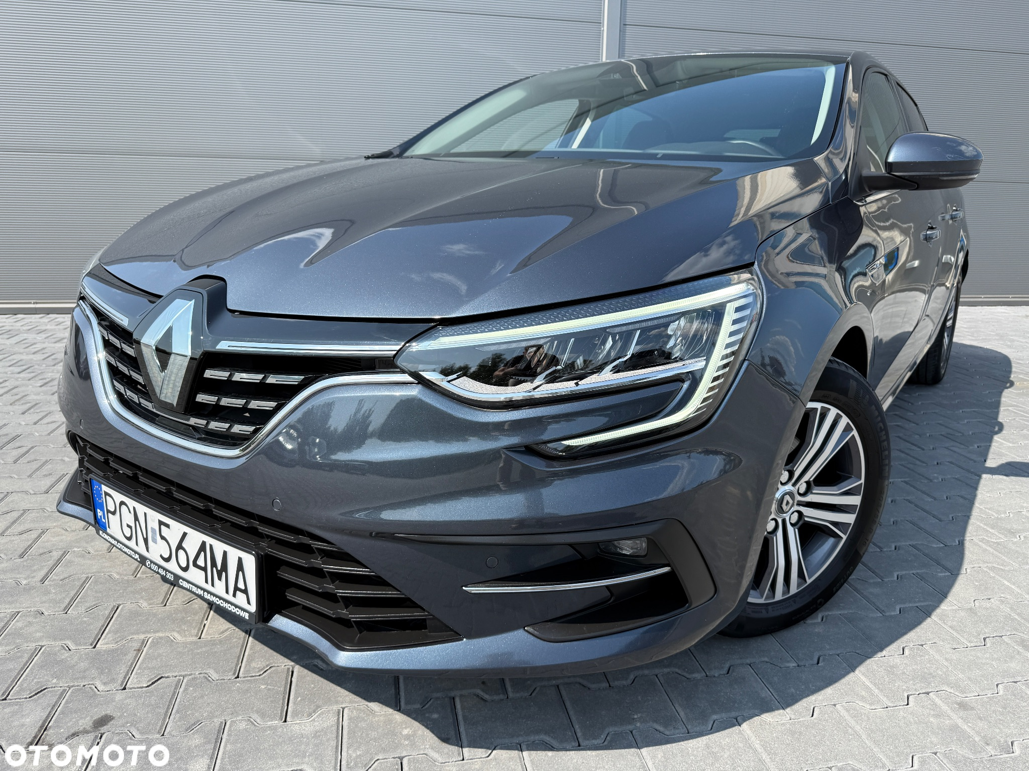 Renault Megane ENERGY TCe 140 EDC LIMITED - 23
