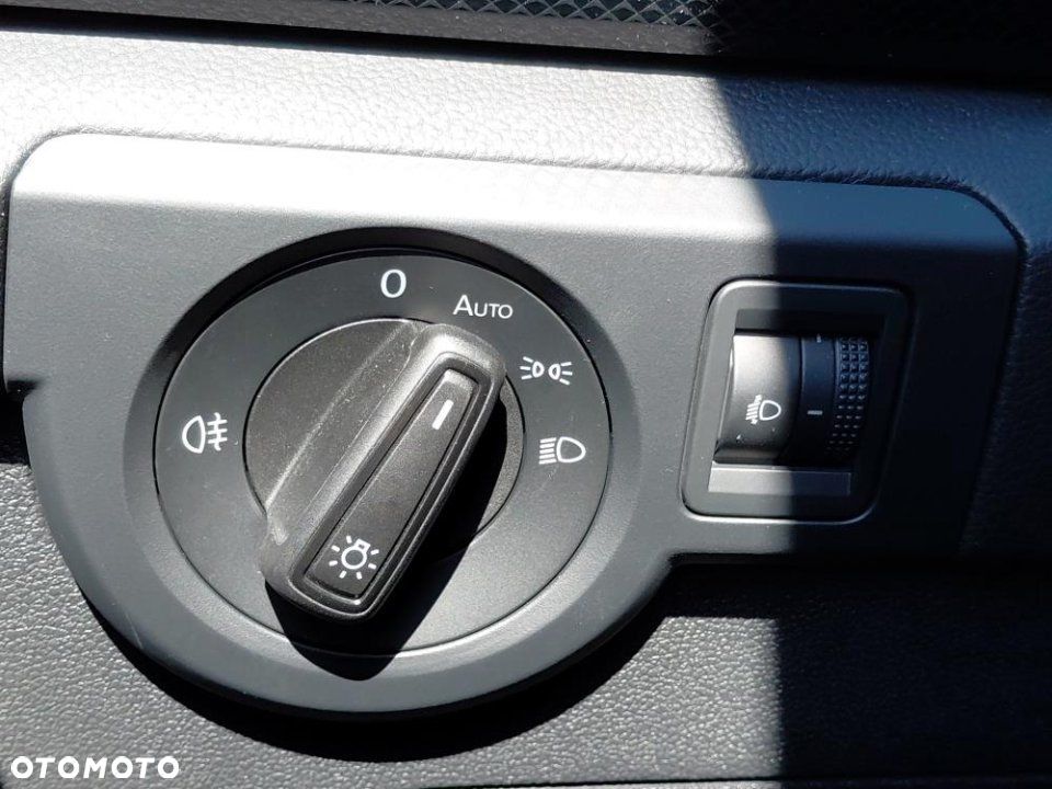 Volkswagen T-Cross - 16