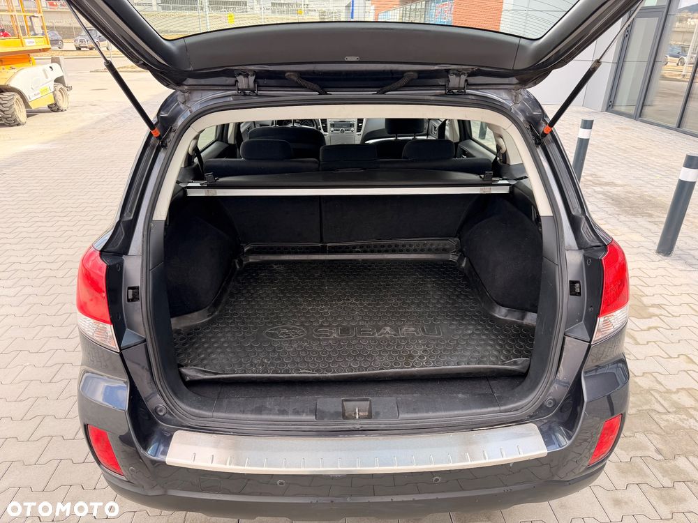Subaru Outback 2.0 D Comfort - 14