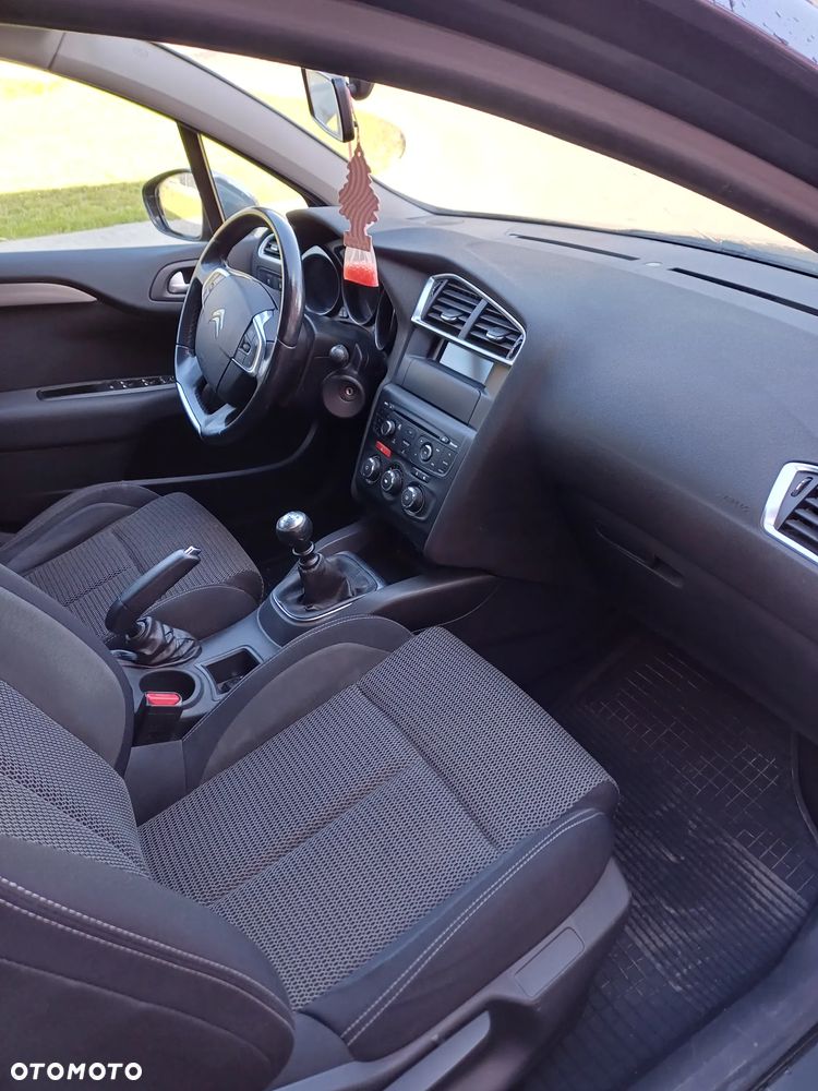 Citroën C4 e-HDi 115 Selection - 7