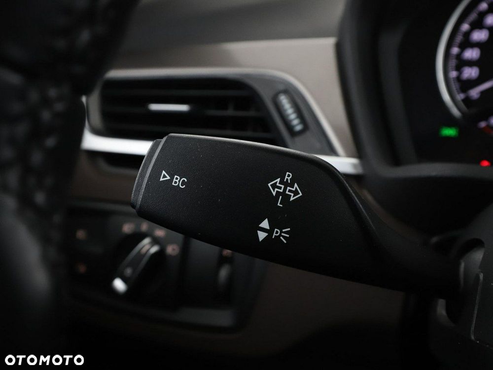 BMW X1 sDrive20d xLine - 34