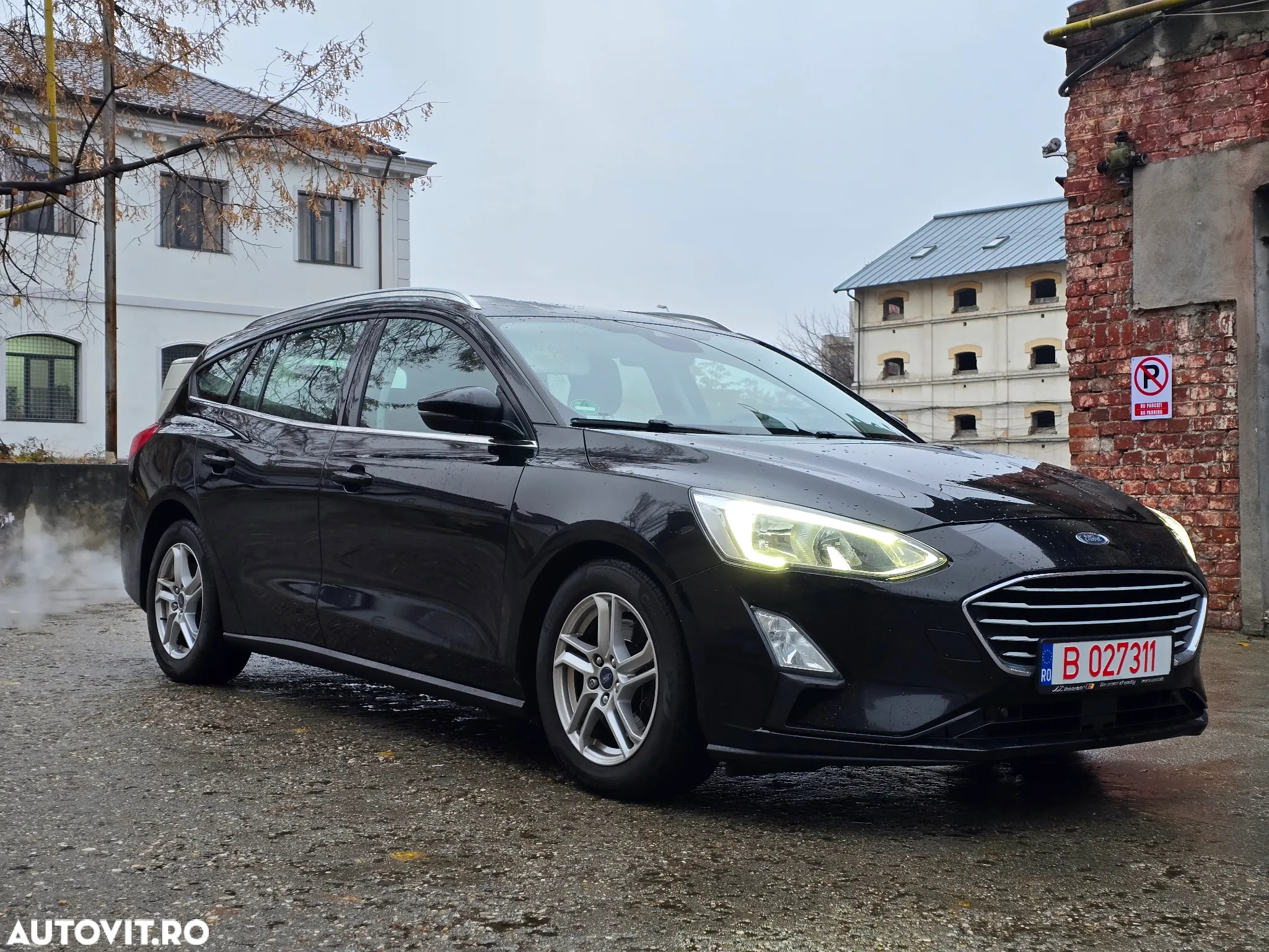 Ford Focus Turnier 1.5 EcoBlue Start-Stopp-System ACTIVE DESIGN - 2