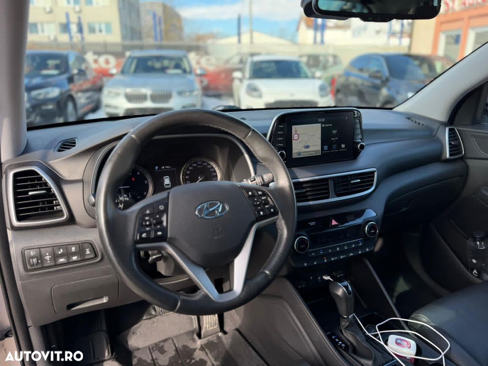 Hyundai Tucson 2.0 CRDI 4WD 8AT Luxury - 13