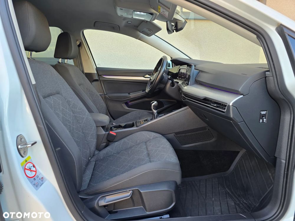 Volkswagen Golf - 27