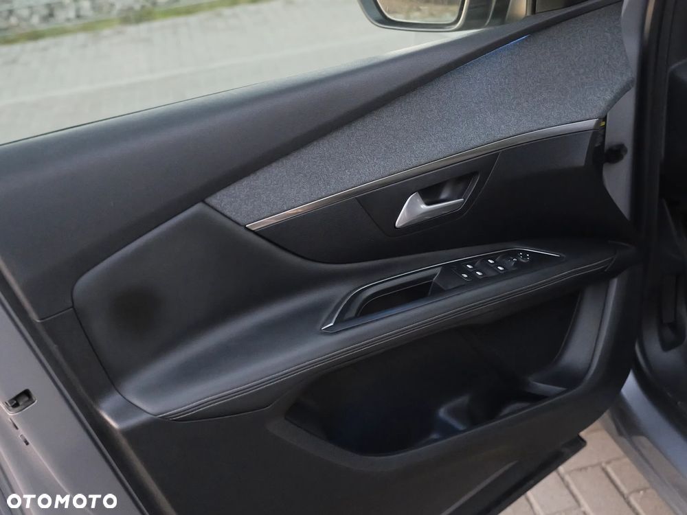 Peugeot 3008 PureTech 180 Stop & Start GPF EAT8 Allure - 16