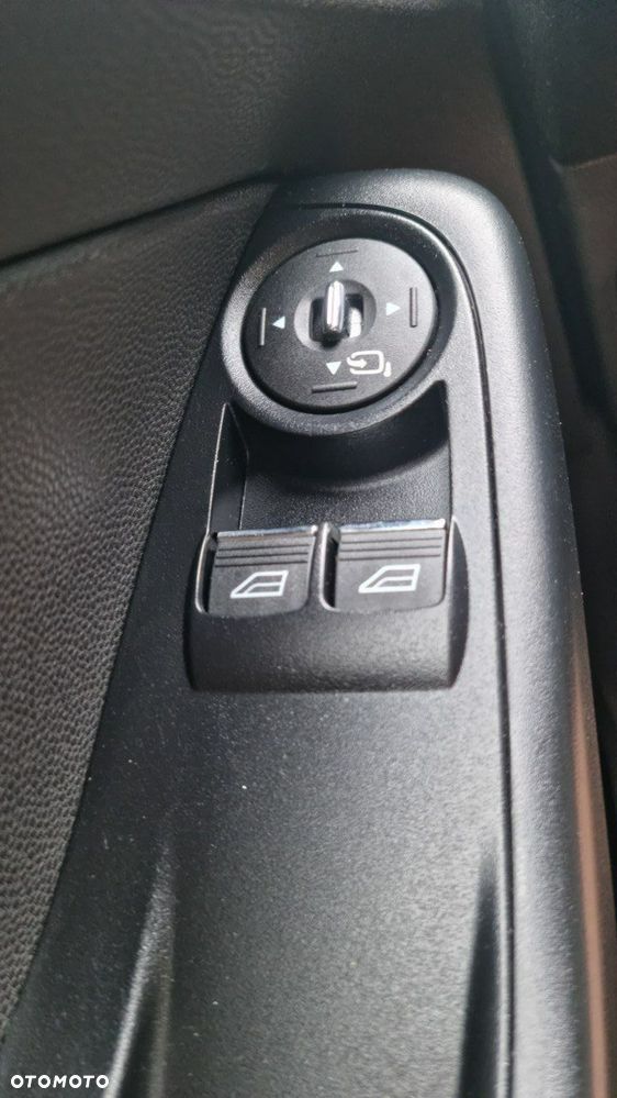 Ford Fiesta - 15