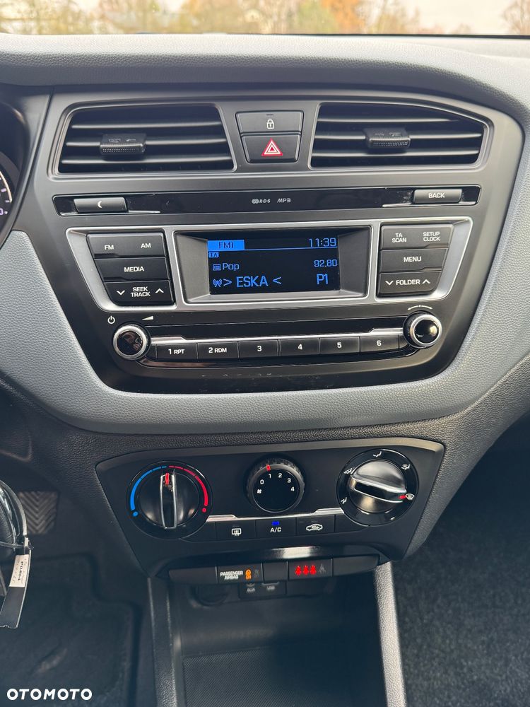 Hyundai i20 1.2 GO - 32