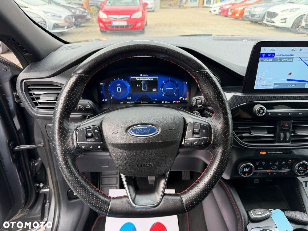 Ford Kuga 2.0 EcoBlue 4x4 ST-LINE X - 22