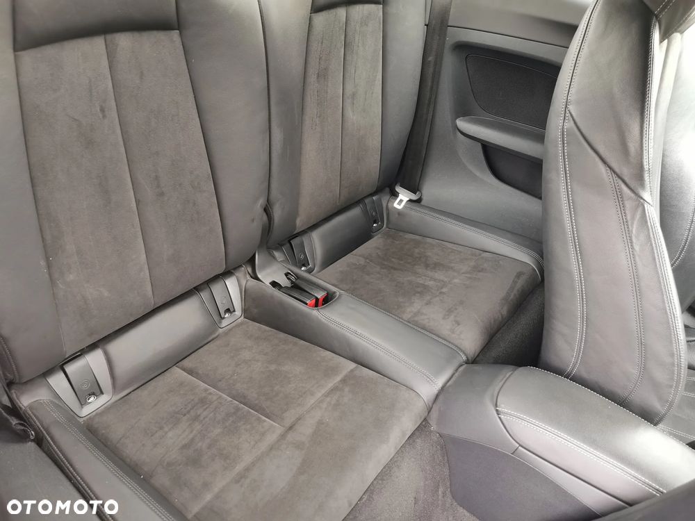 Audi TT Coupé 2.0 TDI ultra - 14