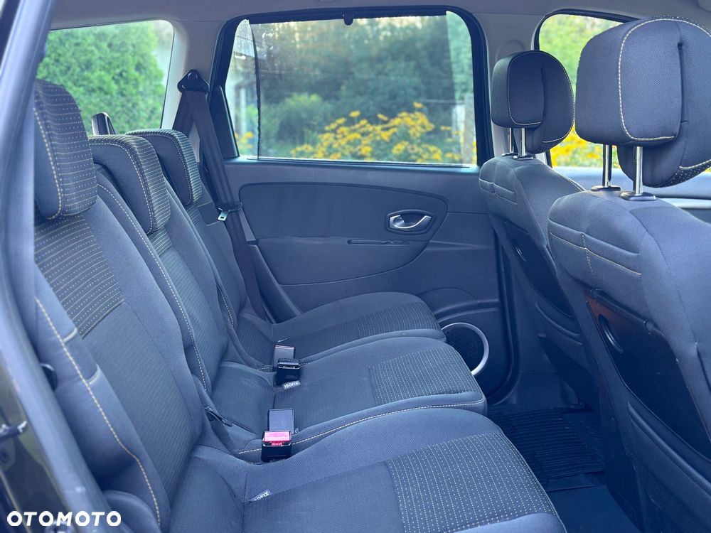 Renault Scenic 1.6 16V 110 Dynamique - 20