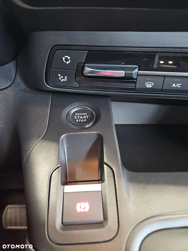 Toyota Proace City Verso 1.5 D-4D Family - 32