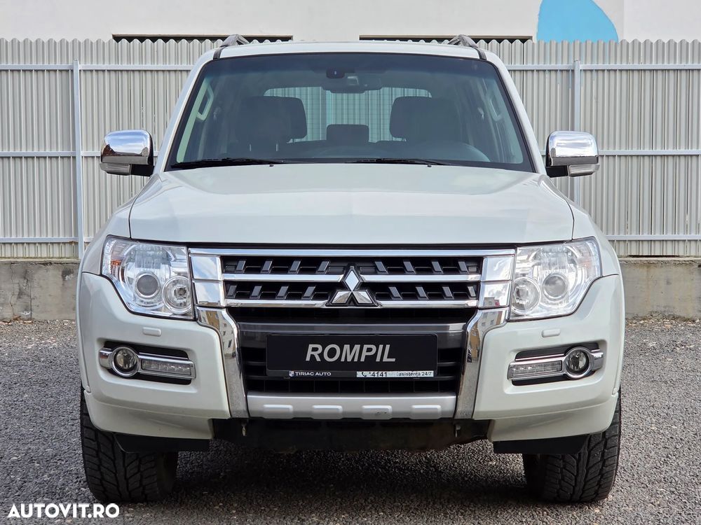 Mitsubishi Pajero 3.2 DI-D Instyle - 2