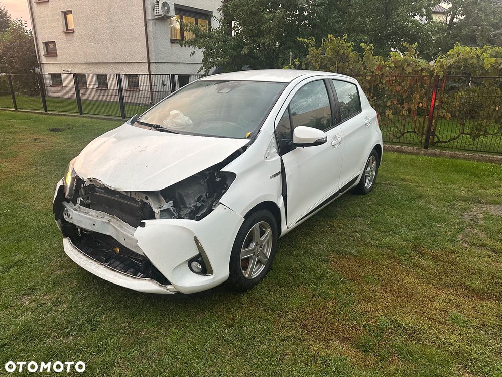 Toyota Yaris 1.5 VVT-i Team Deutschland - 7