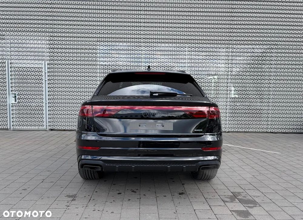 Audi Q8 - 6
