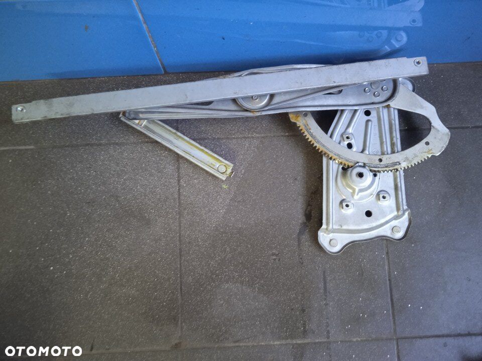 Mechanizm Przedniej Prawej Szyby Renault Megane III - 1