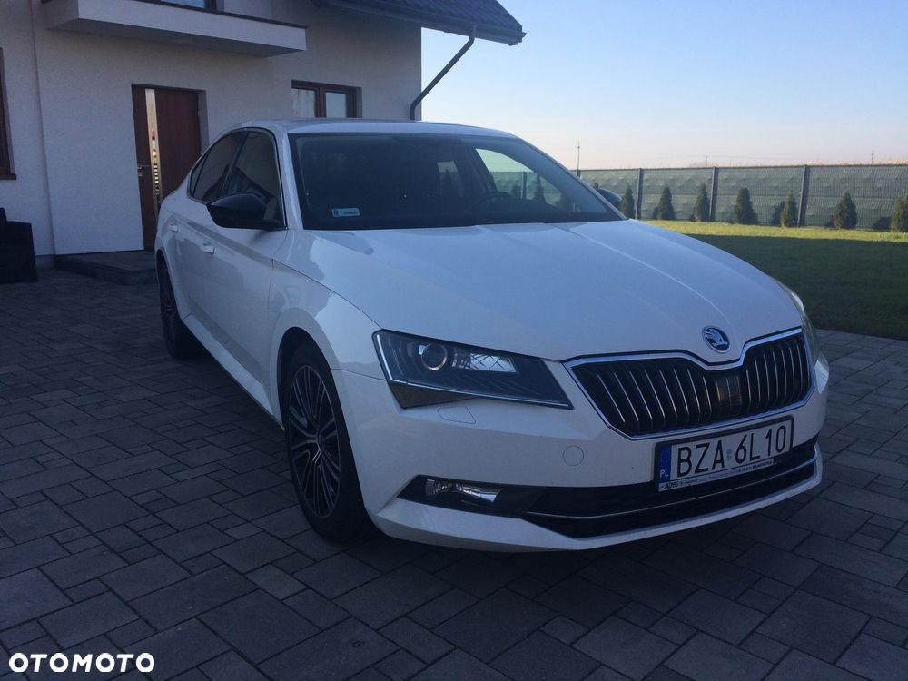 Skoda Superb 2.0 TDI Ambition DSG - 1