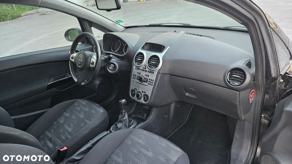 Opel Corsa - 21