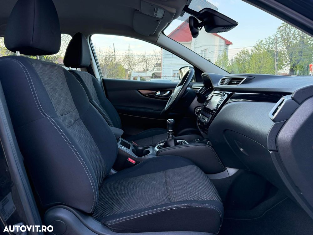 Nissan Qashqai 1.6 DCI N-Connecta - 23