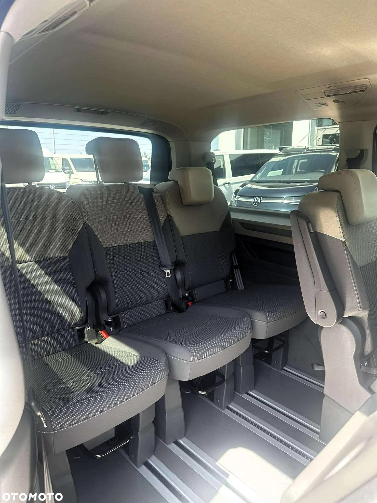 Volkswagen Multivan 2.0 TDI L2 Life DSG - 13