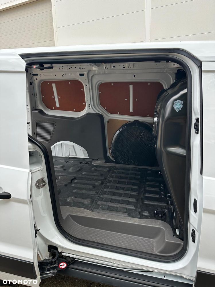 Ford Transit Connect - 9