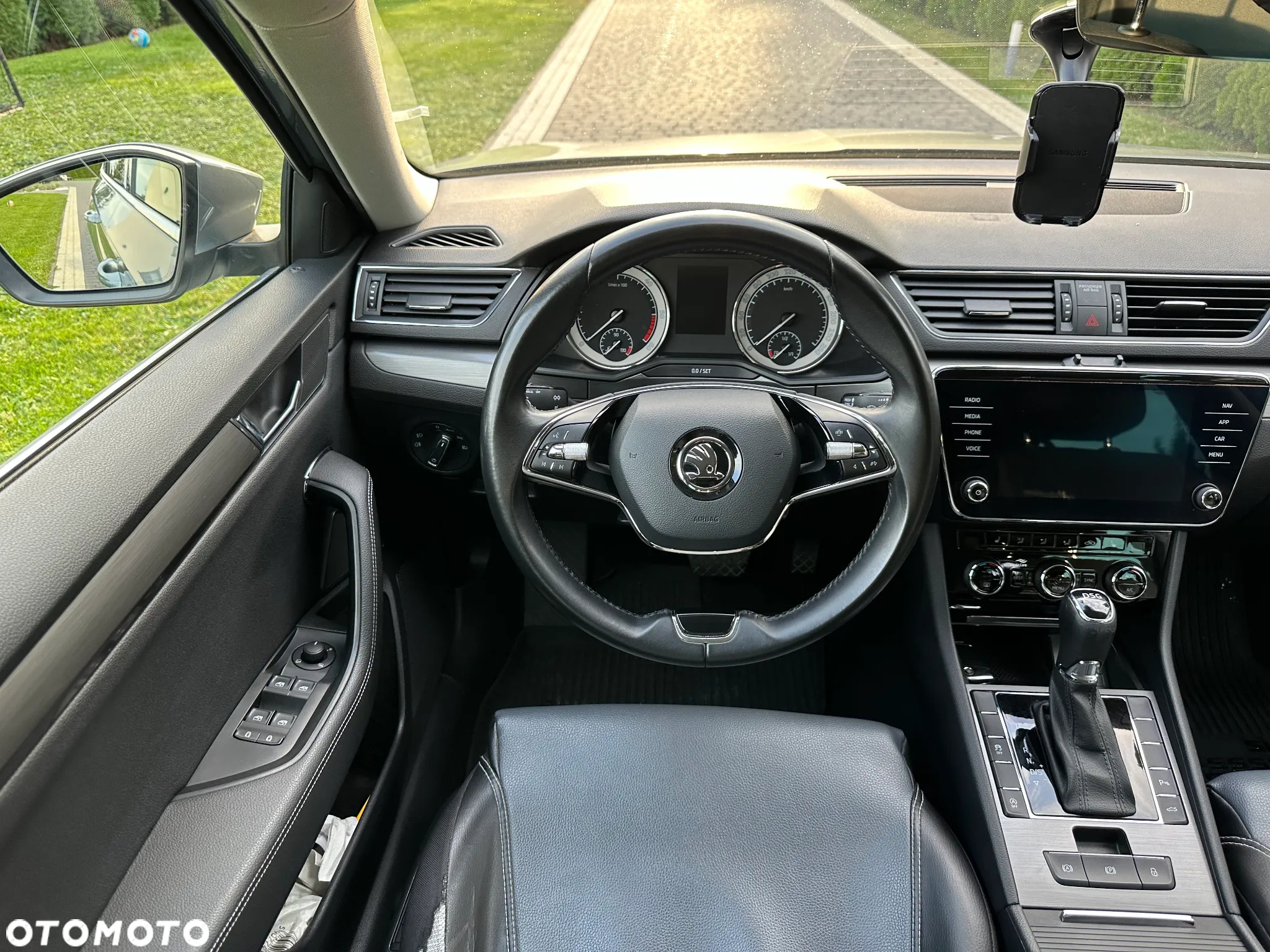 Skoda Superb 2.0 TDI SCR Style DSG - 13