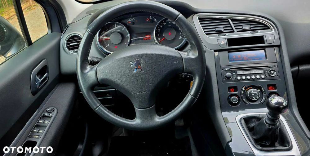 Peugeot 5008 1.6 HDi Family 7os - 29