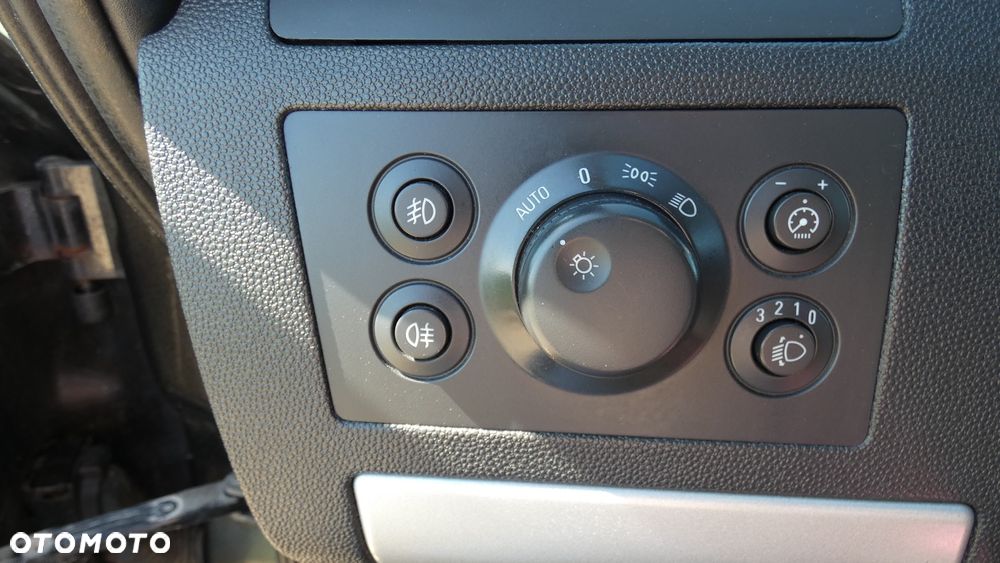 Opel Zafira 1.8 Family - 18