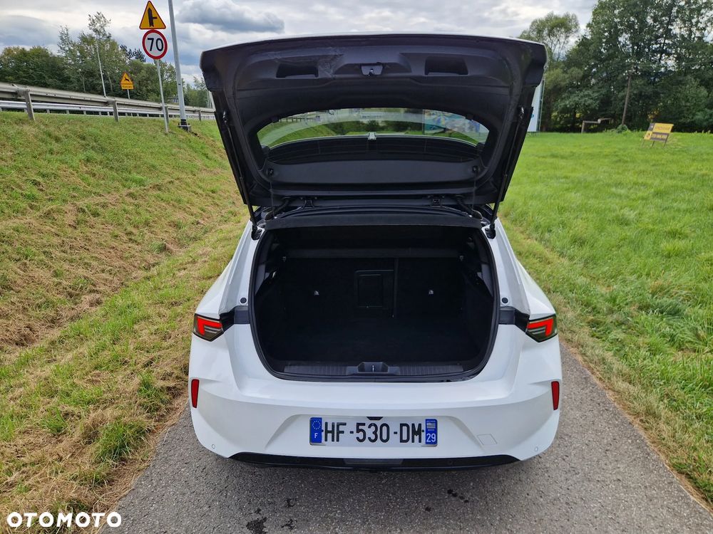 Opel Astra 1.6 T Plug-in Hybrid GSe - 10