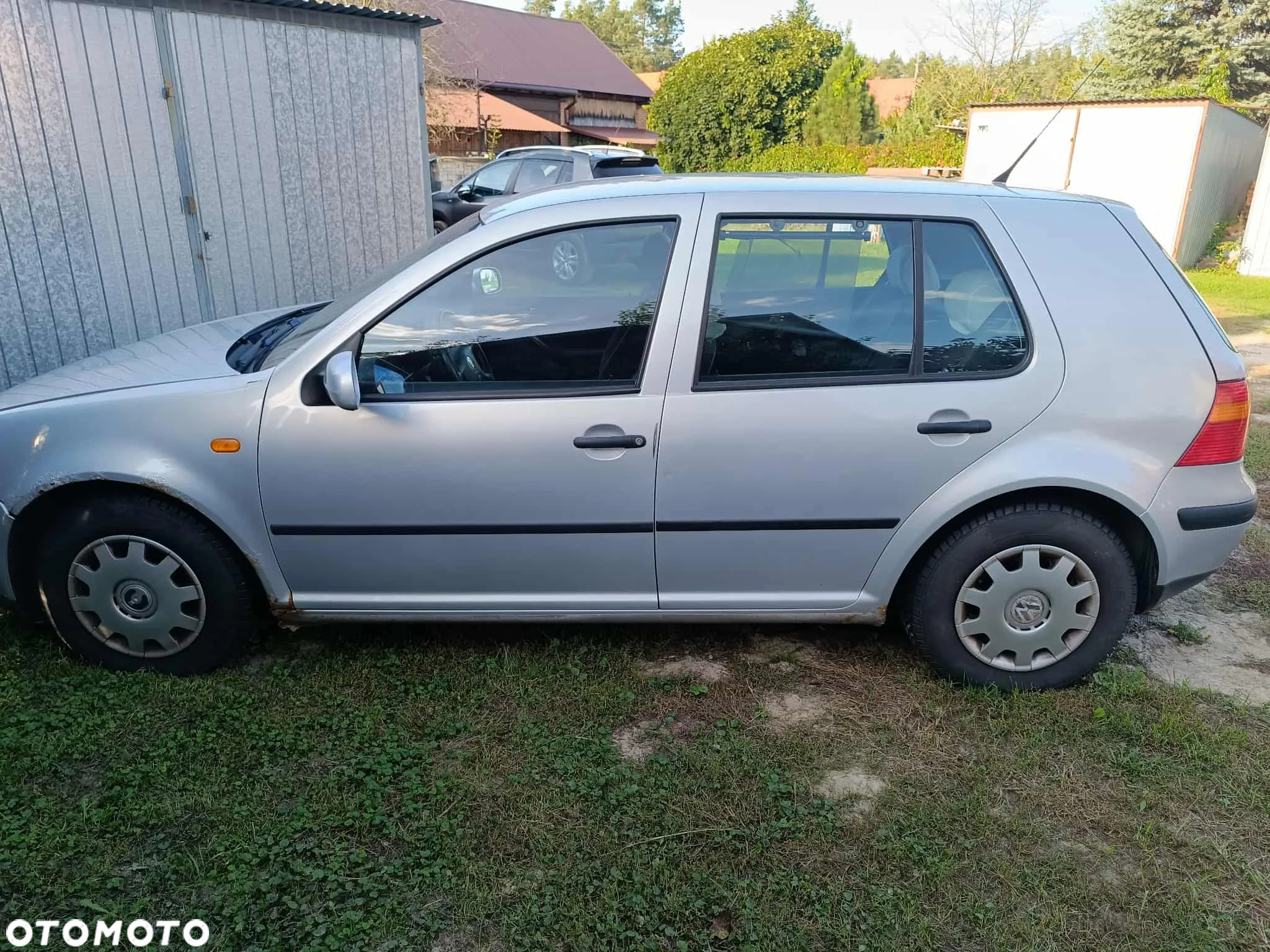 Volkswagen Golf 1.6 - 11
