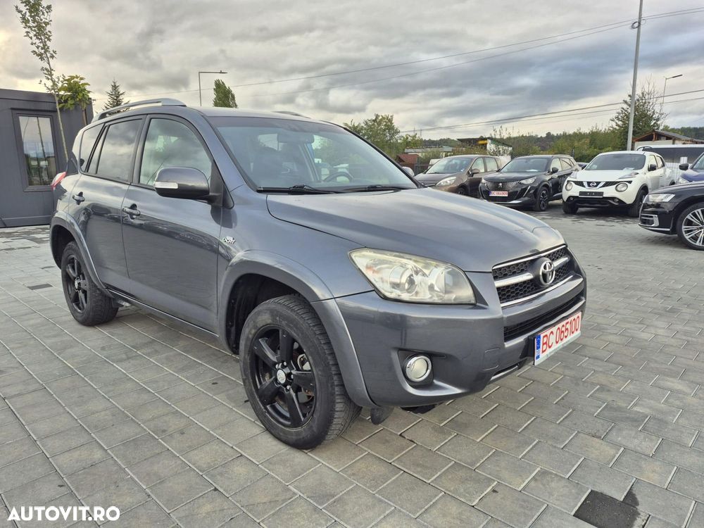 Toyota RAV4 - 7