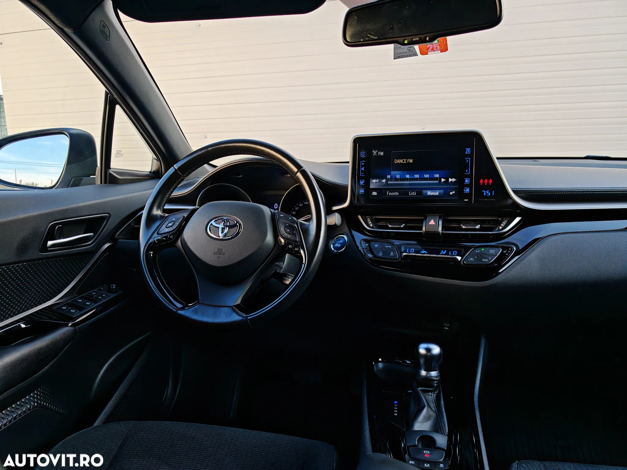 Toyota C-HR - 17