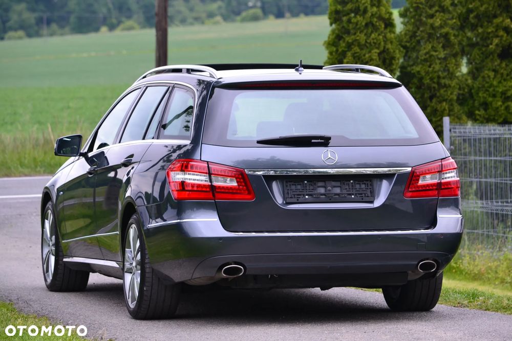 Mercedes-Benz Klasa E 350 CDI DPF BlueEFFICIENCY 7G-TRONIC Elegance - 10
