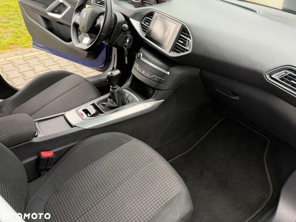 Peugeot 308 - 14
