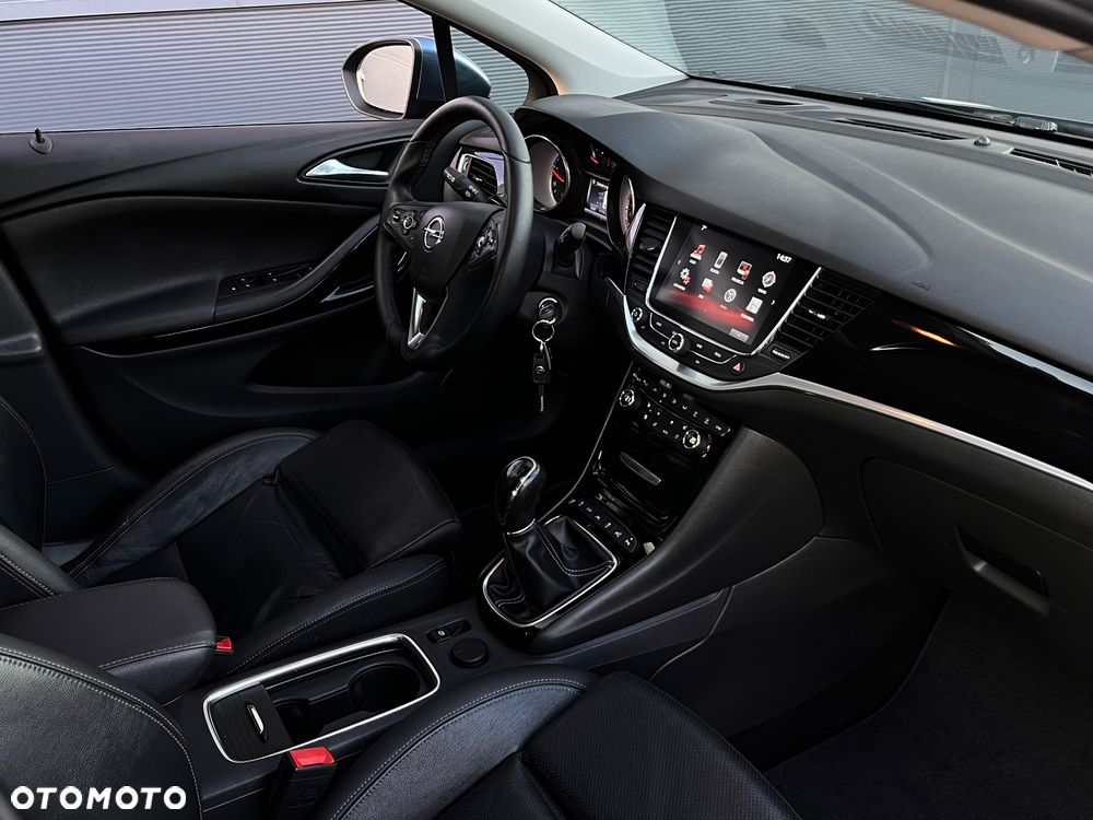 Opel Astra 1.6 BiTurbo D (CDTI) Start/Stop Dynamic - 24